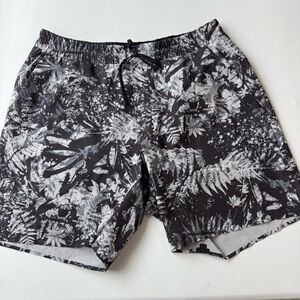 Men’s Lululemon Shorts Size Large